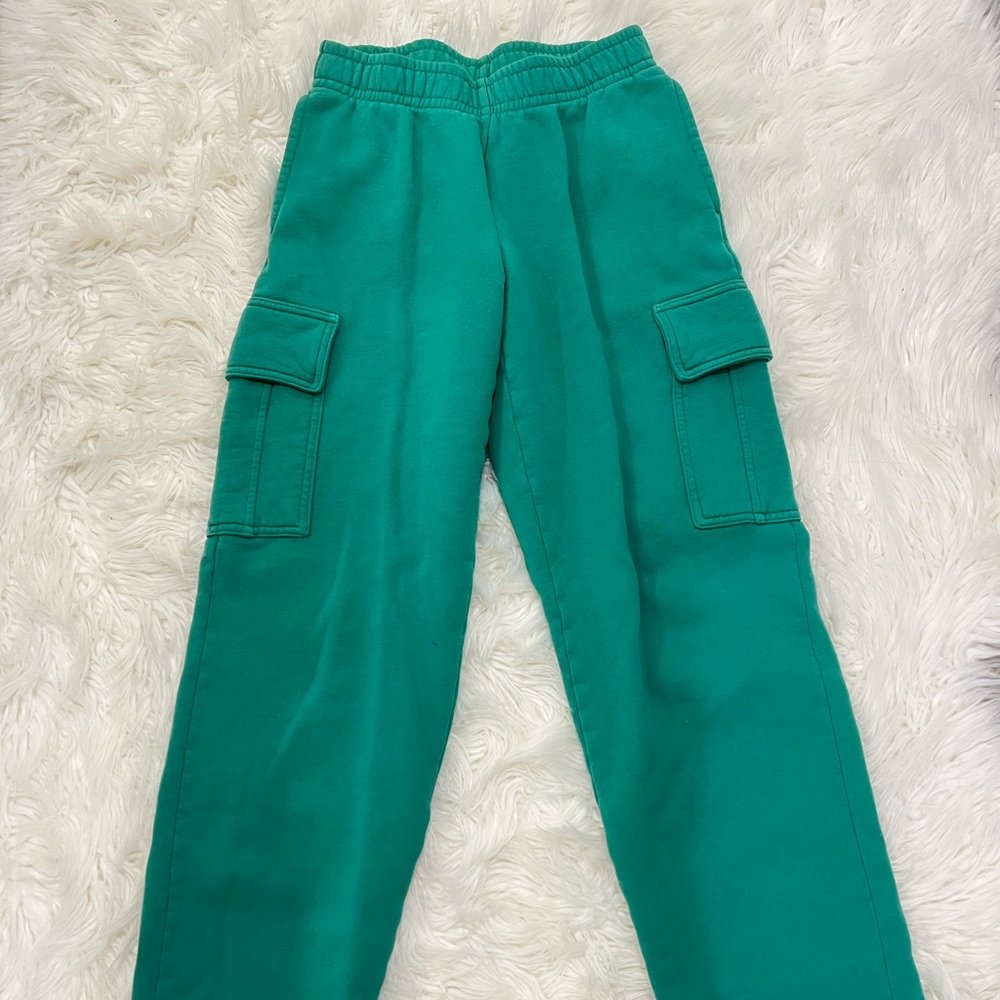 Aritzia Green Cargosweat Mega Fleece